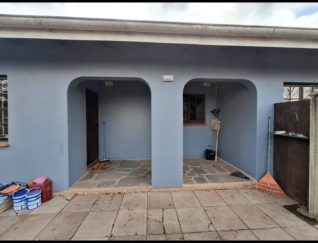 3 BEDROOM HOUSE TO LET IN CAVERSHAM GLEN